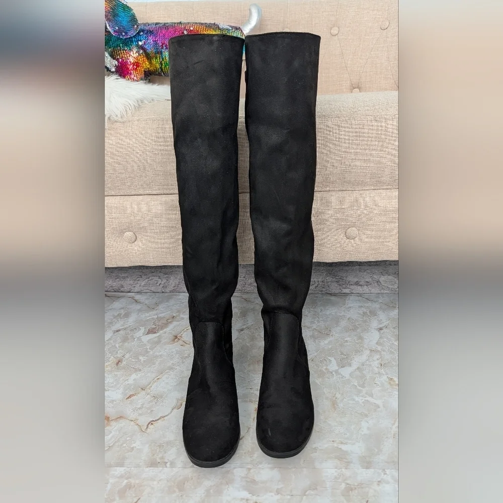 Unisa Black Over-the-Knee Women's Boots Size 7 M
